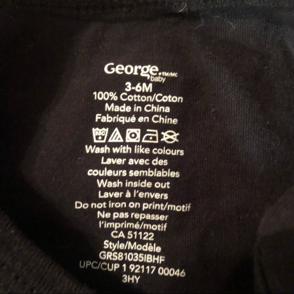 2 Baby Onesies - Picture 3 of 7